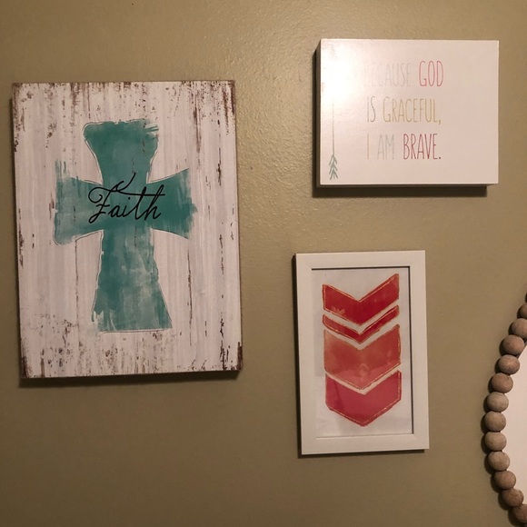 Wall Decor - Picture 1 of 4